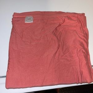 Loulou&company swaddle In LUNA